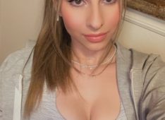 Mary Florence, 29 years old, Straight, Woman