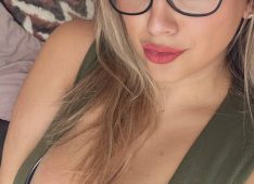 Annisa, 54 years old, Straight, Woman